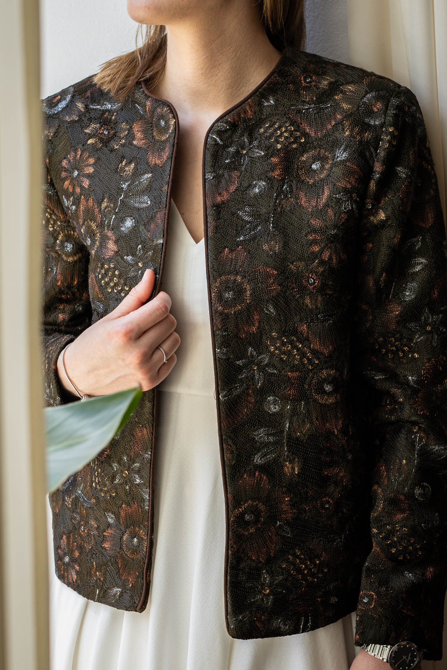 Model wearing handcrafted Aari embroidered jacket in pure silk – STOVARIA