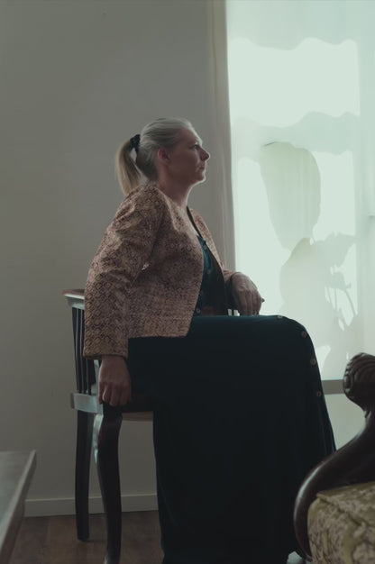 Golden Jacquard Jacket – A Regal Weave of Silk Tapestry